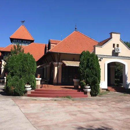 Nocleg ze śniadaniem Csaladi Panzio Balatonkeresztúr
