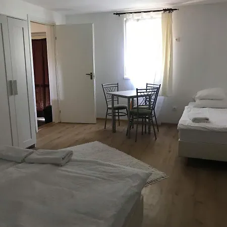 Nocleg ze śniadaniem Csaladi Panzio